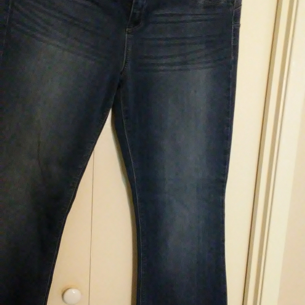 Jeans - Picture 3 of 6